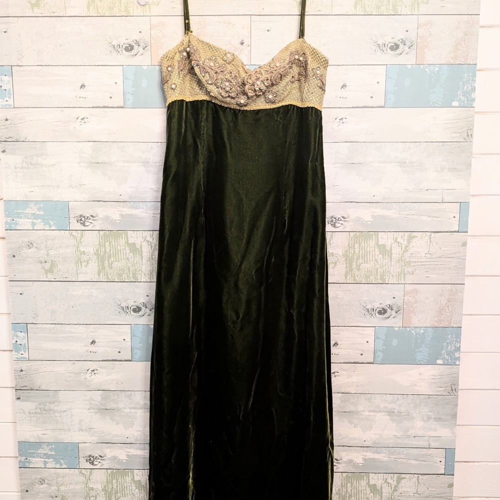 Vintage green velvety dress.
